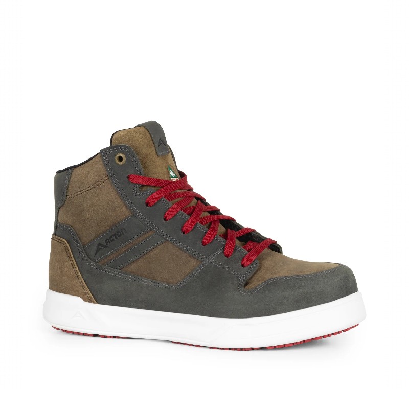 Souliers Freestyle Kick : performance, sécurité et style pour le travail. Conçus pour durer et assurer votre confort.