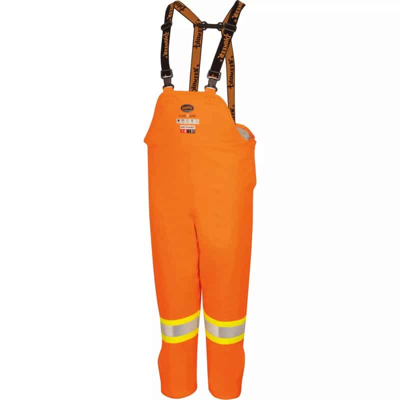 La salopette Flash-Guard Pioneer V3521750 combine isolation, protection contre la pluie, résistance aux flammes et haute visibilité.
